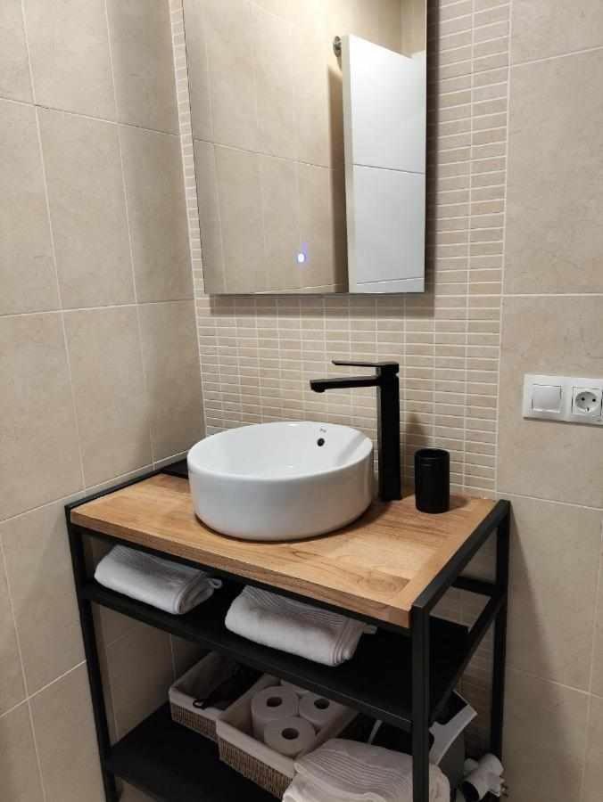 Apartamento Dos Aceras มาลากา ภายนอก รูปภาพ